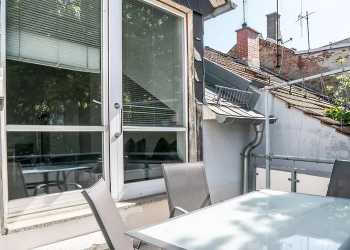 Gemuetliche Im Zentrum Von Apartament